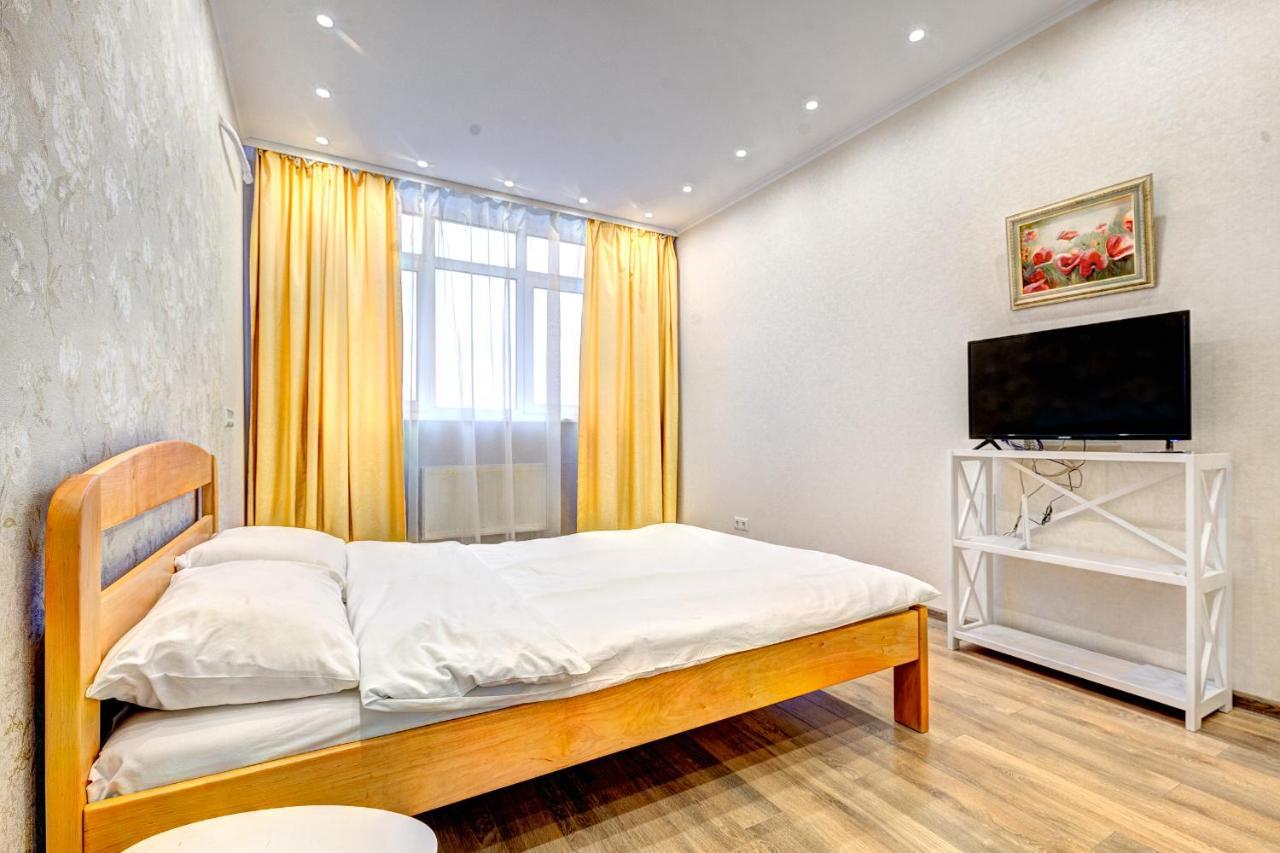 Apartment Voskresenska 18 , Парковые Озера Kiev Extérieur photo