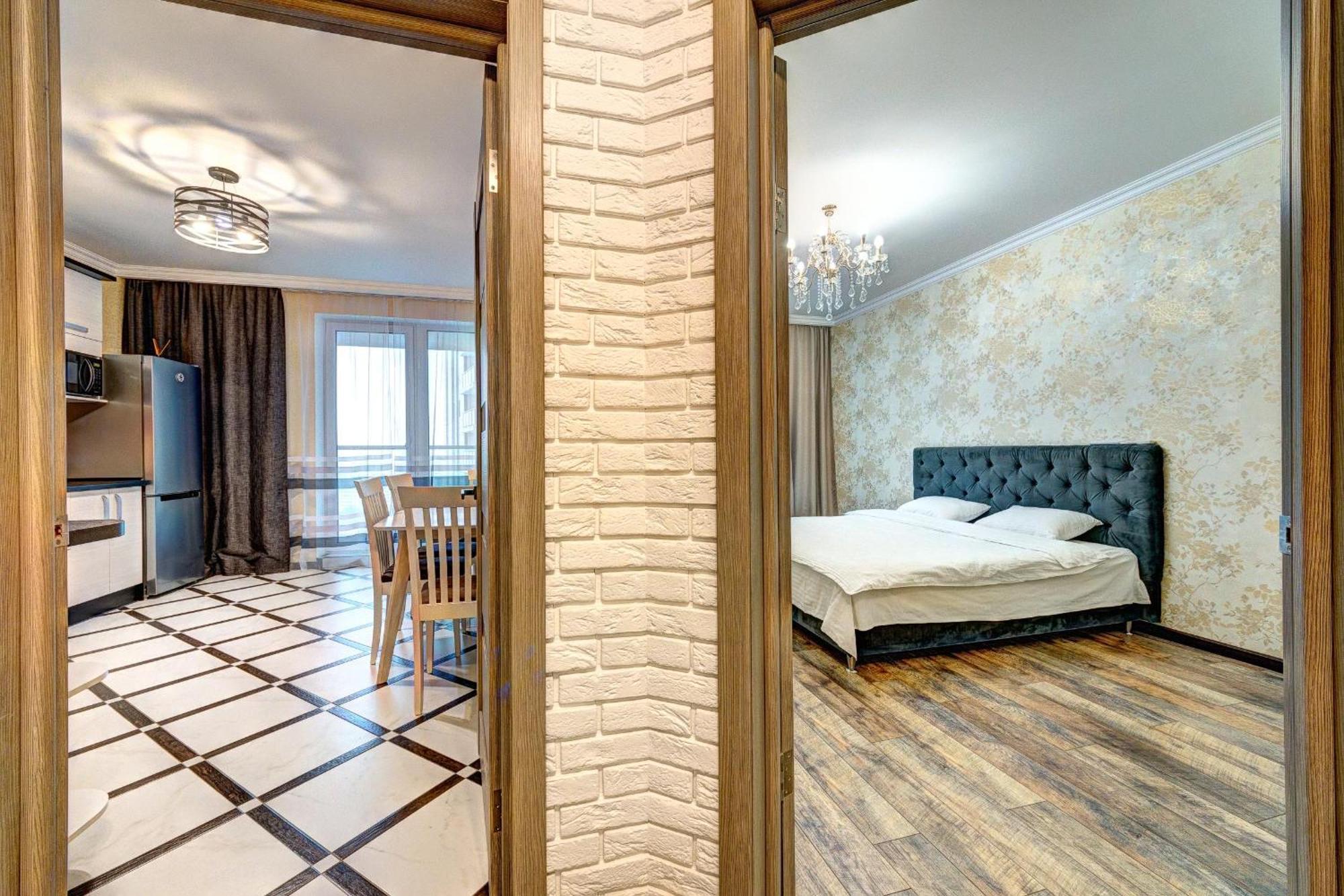 Apartment Voskresenska 18 , Парковые Озера Kiev Chambre photo