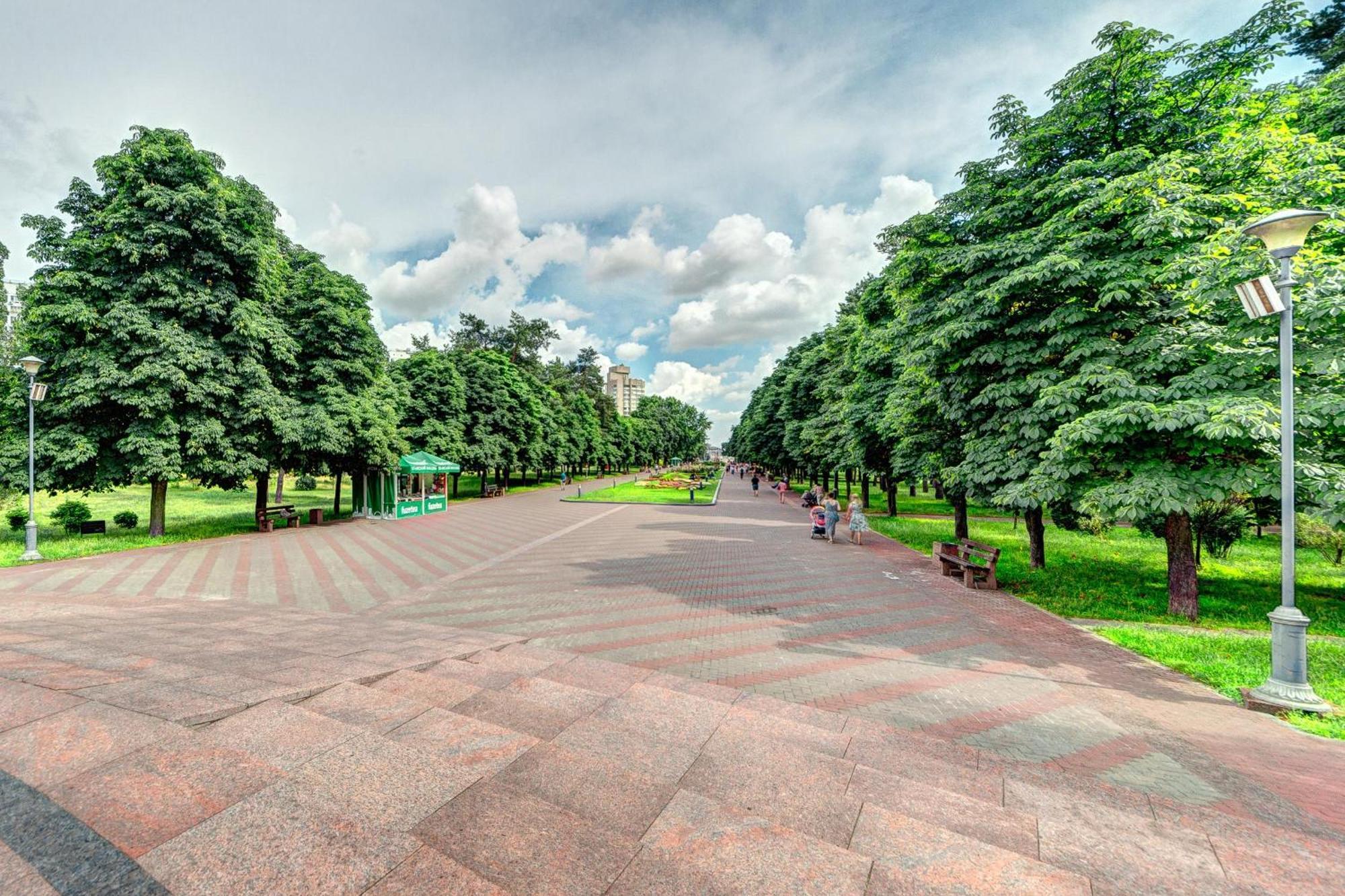 Apartment Voskresenska 18 , Парковые Озера Kiev Chambre photo