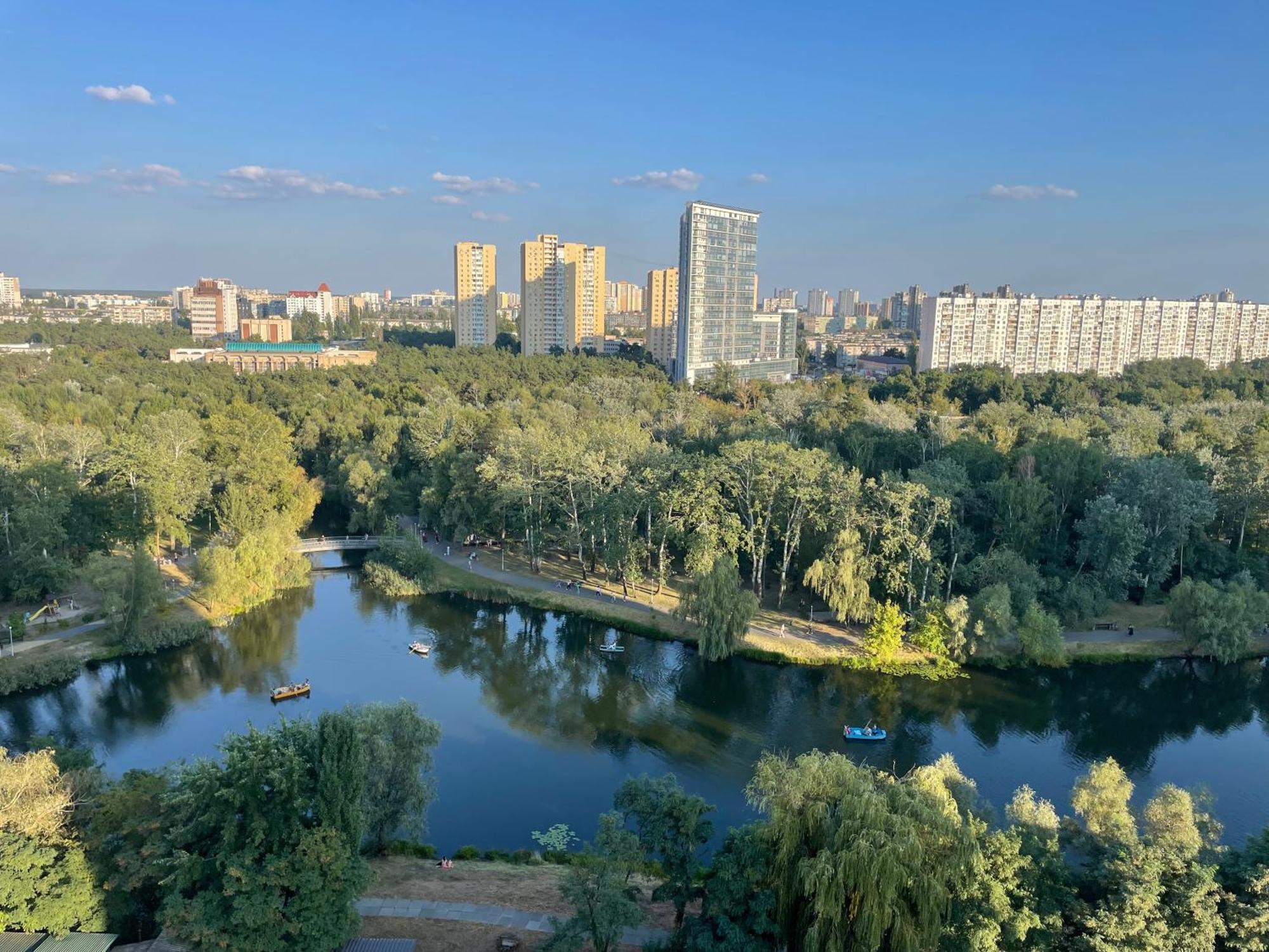Apartment Voskresenska 18 , Парковые Озера Kiev Chambre photo