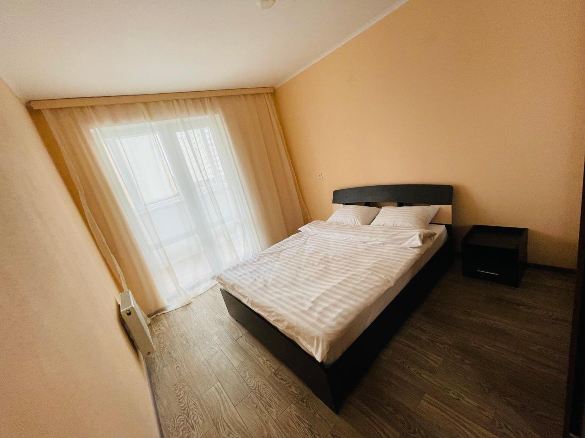 Apartment Voskresenska 18 , Парковые Озера Kiev Chambre photo